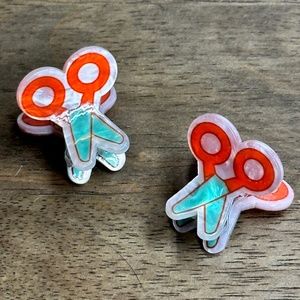 NEW Piper K Set of 2 Small Red/Blue Scissors Hair Clips, Shimmer